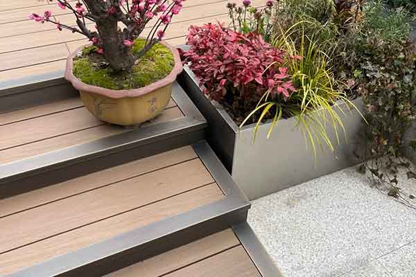 22.5MM teak a wpc co etrusion decking applications (2)