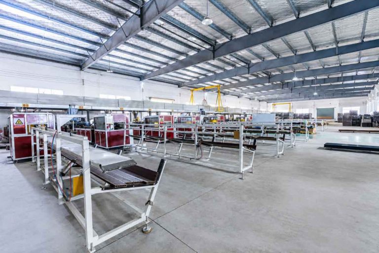 wpc-decking-china-supplier-workshop